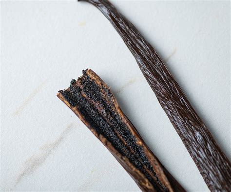 Mexican Vanilla Beans, Grade A Whole Pods | Savory Spice