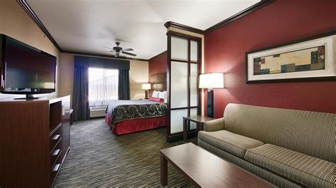 Best Western Plus Classic Inn & Suites Center, TX - See Discounts