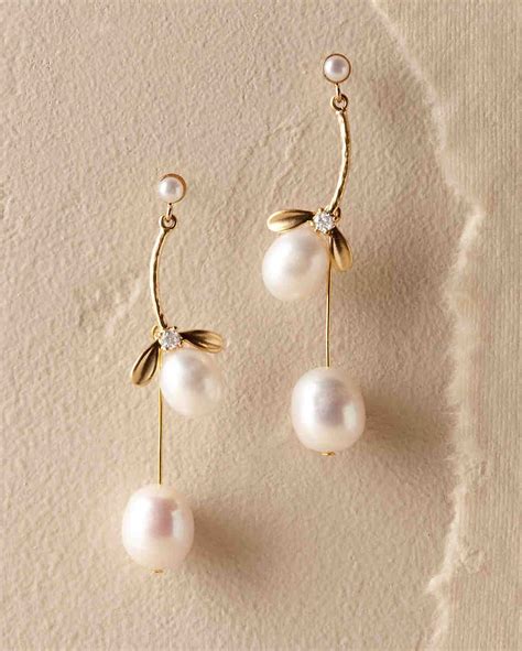 35 Pairs of Pearl Earrings Perfect for Your Wedding Day | Martha Stewart Weddings