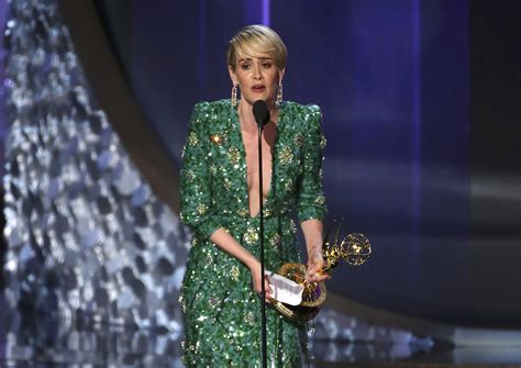 Emmy Awards 2016: Sarah Paulson wins first Emmy after five years of nominations - CBS News