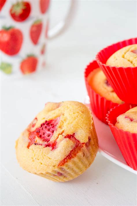 Vegan Cornbread Muffins with Strawberries | One Ingredient Chef