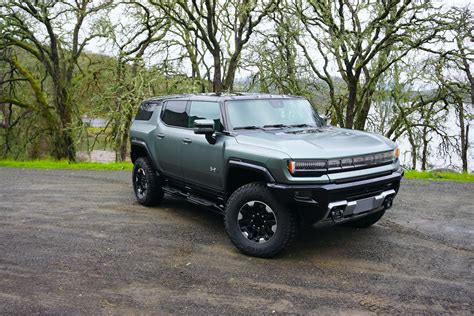 First Drive: 2024 GMC Hummer EV SUV Edition 1 - Reviews | Driving