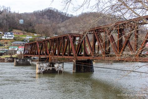 Gauley Bridge Railroad Bridge - Bridges and Tunnels