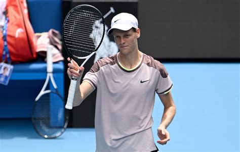 Jannik Sinner, buona la prima all'Australian Open: vittoria all'esordio ...