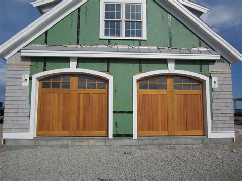 12+ Carriage House Style Garage Doors