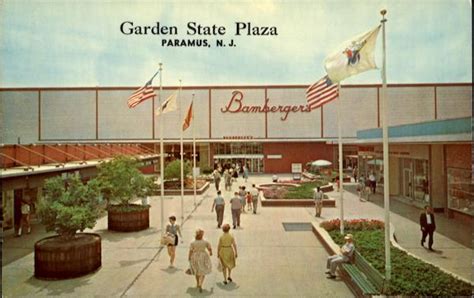 Garden State Plaza, Routes 4 and 17 Paramus, NJ