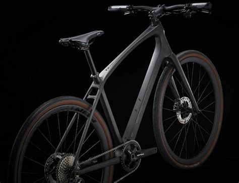 Trek Fx Sport 6 Hybrid Bike 2024 in Carbon Smoke