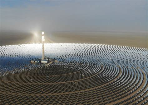 La Cina esplora la tecnologia dell'energia solare termica nel deserto ...