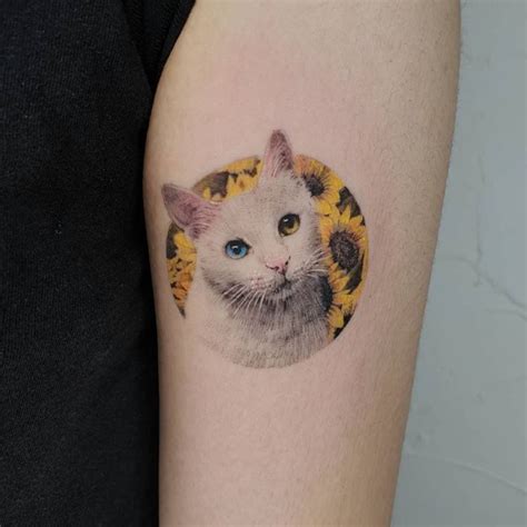 25 Cool Cat Tattoos To Honor Our Feline Friends