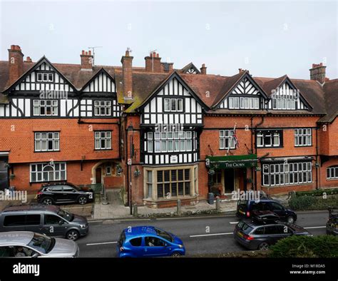 The Crown Hotel, lyndhurst, Hampshire, England, UK Stock Photo - Alamy