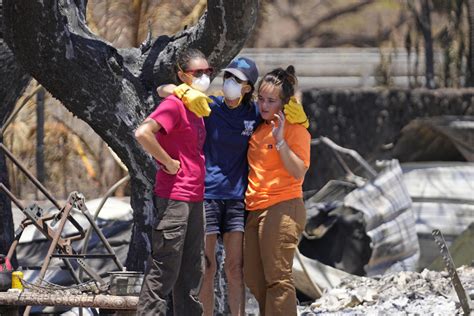 New fire prompts evacuation as survivors of Maui's wildfires return after death toll rises to 67