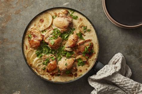 Creamy Chicken & Potato Tray Bake — Farm to Fork | Cooking healthy dinner, Recipes, Chicken tray ...