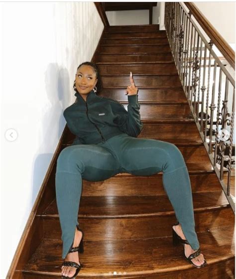 Singer Tems Wows Her Fans With Her Thick Thighs In New Hot Photos - Celebrities - Nigeria