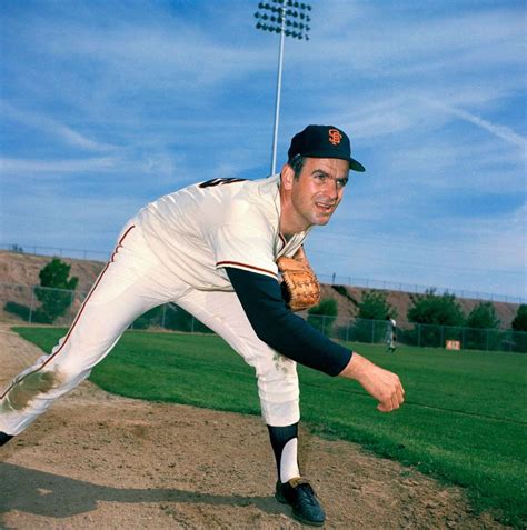 Hall of Famer and two-time Cy Young winner Gaylord Perry dead at 84 ...