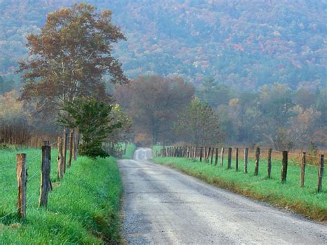 Vacation At Indonesia: Cades Cove, Great Smoky Mountains National Park, Tennessee