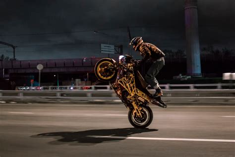 Urban Biker Doing Wheelie Wallpaper,HD Bikes Wallpapers,4k Wallpapers,Images,Backgrounds,Photos ...