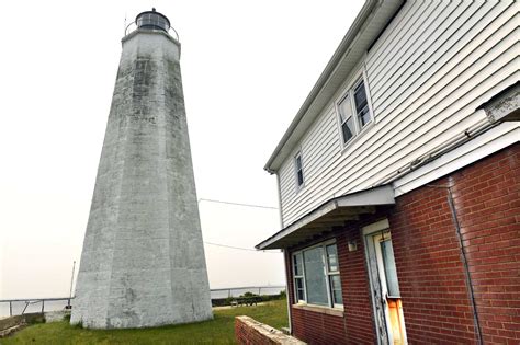 Old Saybrook’s iconic Lynde Point Lighthouse is up for grabs