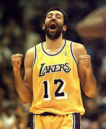 Vlade Divac Hits Half Court Shot at Lakers Game (Video) – BlackSportsOnline