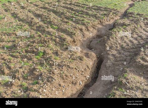 Water erosion channel / rill erosion washout channels in UK arable ...