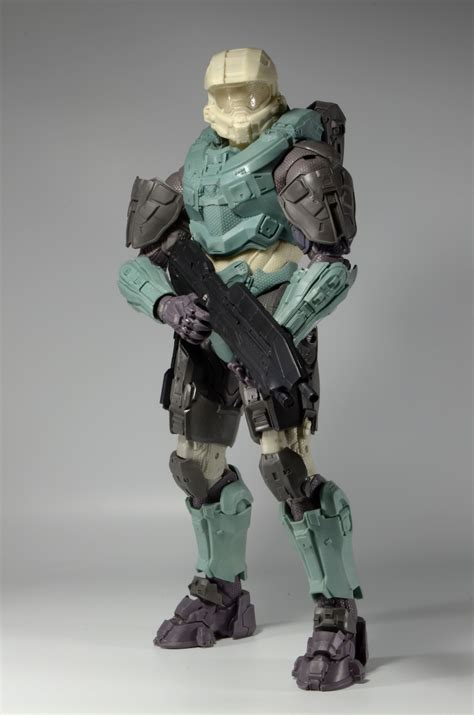 Behind the Scenes: Halo Master Chief 18″ Action Figure Update ...