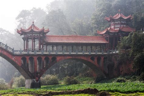 Leshan ZhuoYing haoshang ancient bridge, Chengdu, Sichuan province, China - Philippe Lejeanvre ...