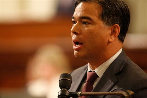 Gov. Newsom picks Oakland Assemblyman Rob Bonta as new attorney general ...