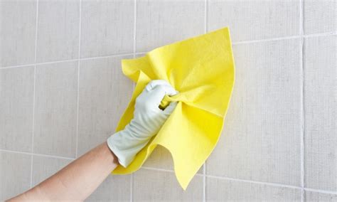 5 easy steps for cleaning walls | Smart Tips