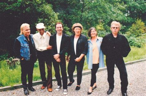 Signe Toly Anderson with Jefferson Starship, 1993. From left to right ...