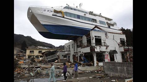 The best images from the aftermath of Japan's earthquake and tsunami ...