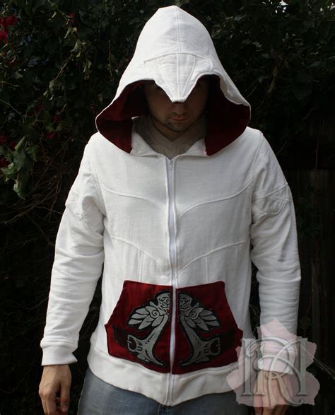 Assassin's Creed hoodie? Yes please. | Assassins creed hoodie, Hoodies ...