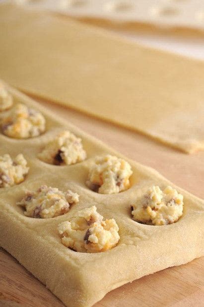 Ravioli Maker with Press - Norpro | Culinary Apple