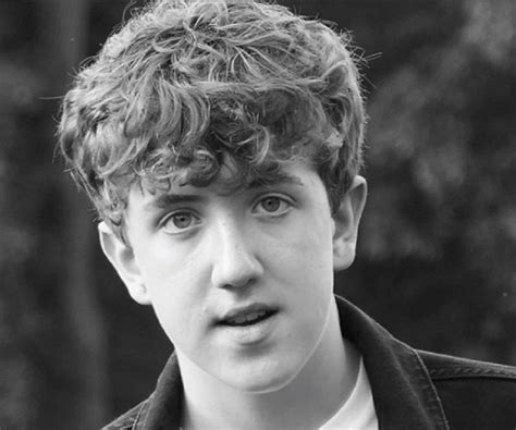 Henry Gallagher - Bio, Facts, Family Life of British Pop Singer