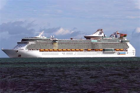 MSC Seashore vs Royal Caribbean Liberty of the Seas - Ship Comparison