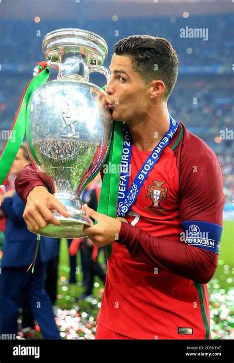 Ronaldo euro 2016 trophy hi-res stock photography and images - Alamy