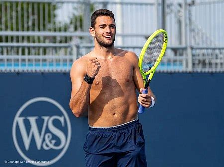 Matteo Berrettini Shirtless, Gay, Girlfriend, Underwear, Sponsors