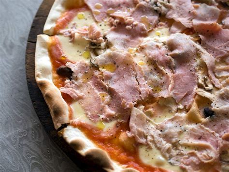 Pizza Prosciutto | Traditional Pizza From Italy