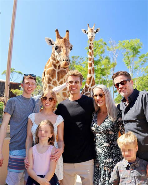 Sydney Sweeney seen cozying up to Glen Powell's family during zoo trip