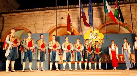 Traditional costume – Discover Montenegro