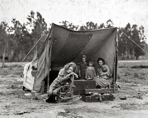 Shorpy Historical Picture Archive :: Mother and Children in Tent Camp: 1936 high-resolution photo