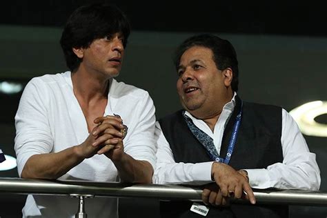 IPL 2015: Shah Rukh Khan Leads KKR's Cheer at Eden Gardens | Photo Gallery