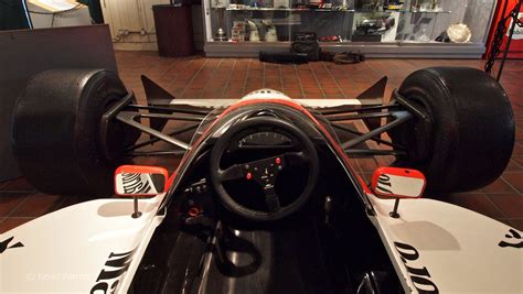 Cockpit of a McLaren MP4/6 [1680x947] : r/F1Porn