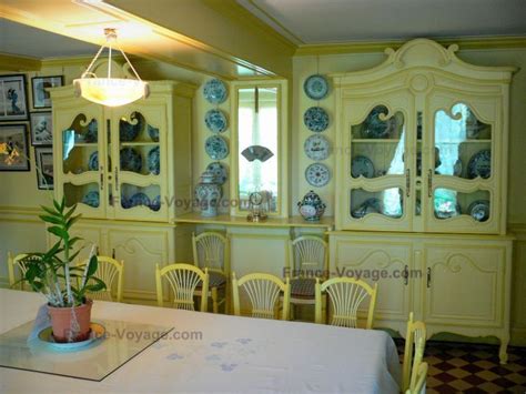 monet's dining room photo | Claude Monet's home in Giverny | Google Image Result for www.france ...