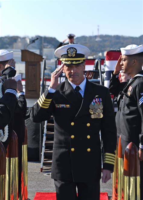 US 7th Fleet Flagship Changes Command > Commander, U.S. 7th Fleet > Display