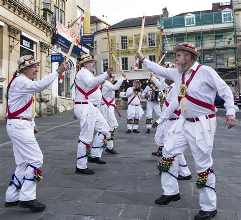 Morris Dancing Workshop - Discover Frome