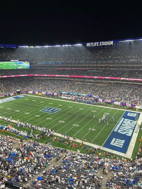 File:MetLife stadium, Giants.jpg - Wikimedia Commons