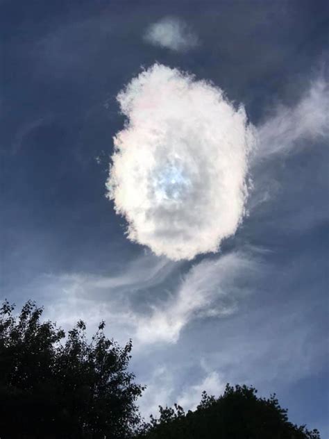 Strange cloud in the sky over Scotland has skywatchers baffled - Strange Sounds