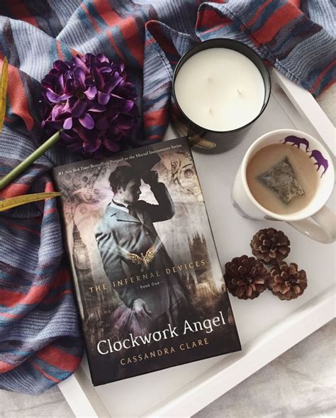 Book Review: Clockwork Angel by Cassandra Clare – Hooked to Books