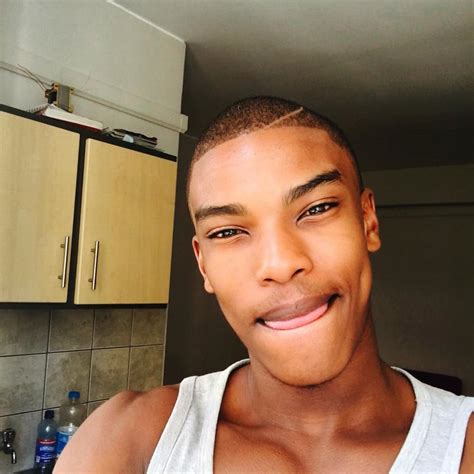 Thabang Molaba age, height, spouse, parents, music, profile and ...