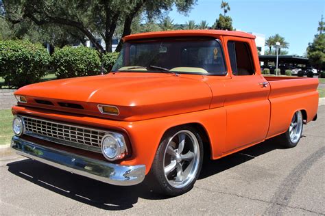 1963 CHEVROLET C10 CUSTOM PICKUP - Front 3/4 - 221773