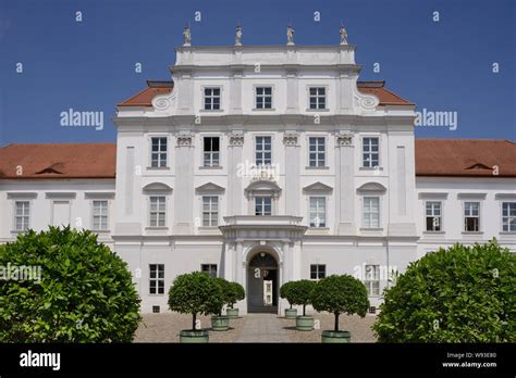 Schloss Oranienburg Palace, oldest Baroque palace in Mark Brandenburg ...